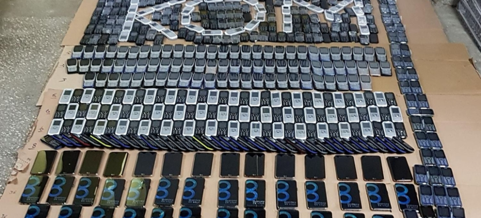 Ankara'da kaçak cep telefonu operasyonu..