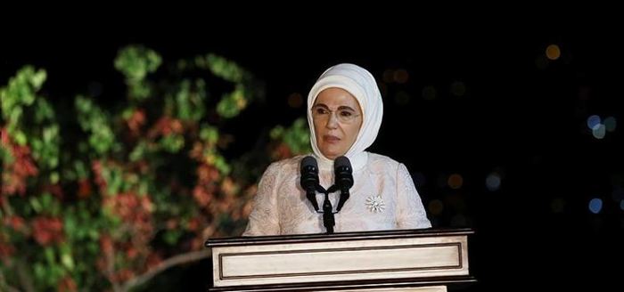 Emine Erdoğan Suriyeli sığınmacılara iftar verdi... Aylan bebek gözümüzün önünden gitmiyor
