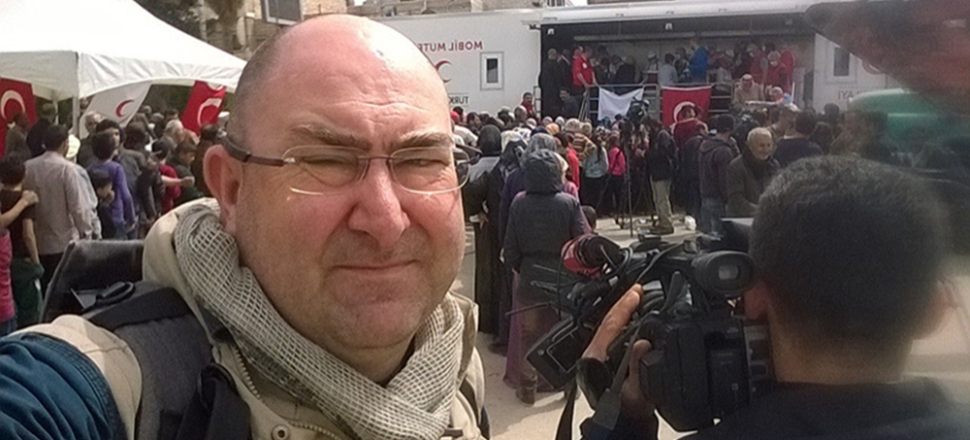 İnsanlık için uzanan eller insanihaber.org'da...