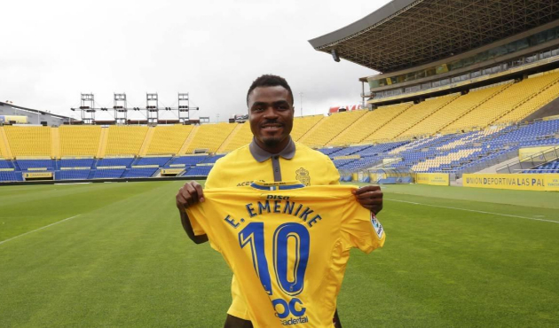 Emenike krizi sürüyor!