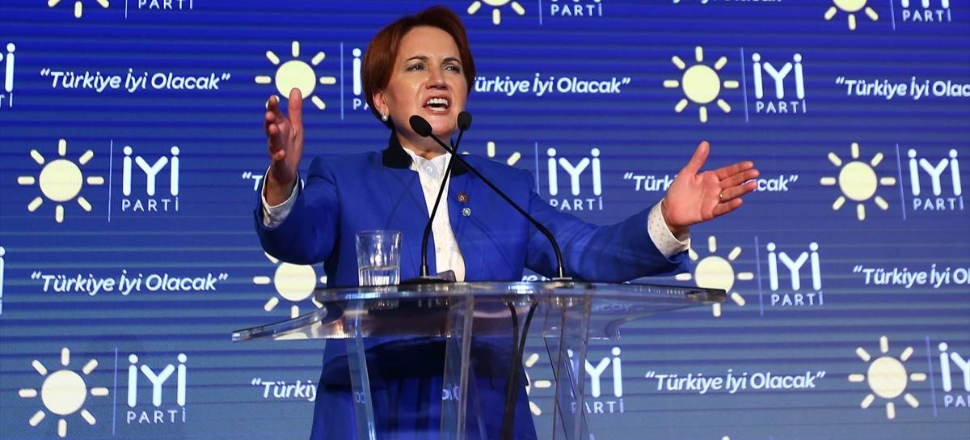 865 kişi istifa ettiğini duyurdu!