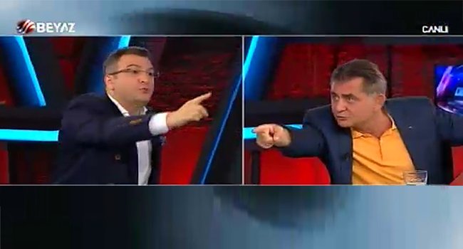 Beyaz TV'de kıyamet koptu!  Ümit Zileli canlı yayında Cem Küçük’e telefon fırlattı / VİDEO