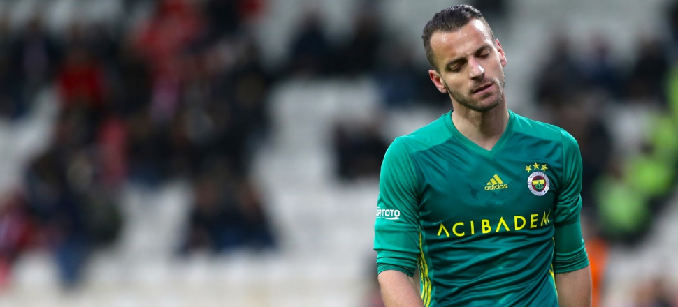 Soldado, Volkan Demirel'den yardım istedi!