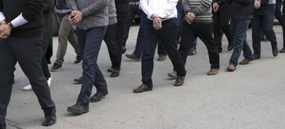 Böyle çete görülmedi! Polis, Ebe, memur, imam!