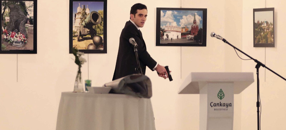 Karlov suikastçisinin telefon şifresi çözülemiyor!