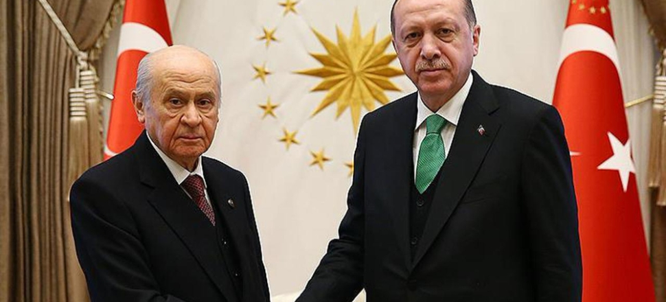 Candaş Tolga Işık "İttifaksız geçen 45 dakika"yı yazdı!