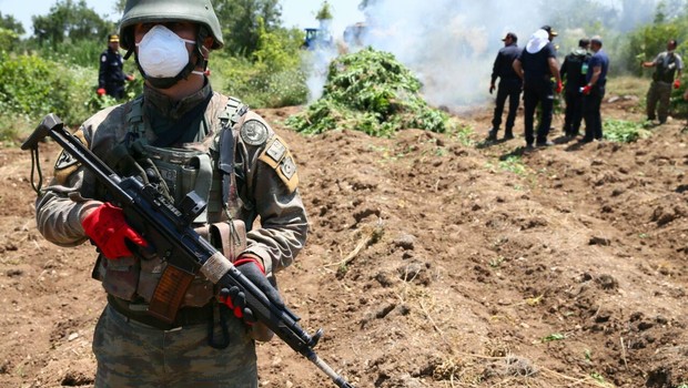 PKK'da büyük panik telsizlerde: Yakın!