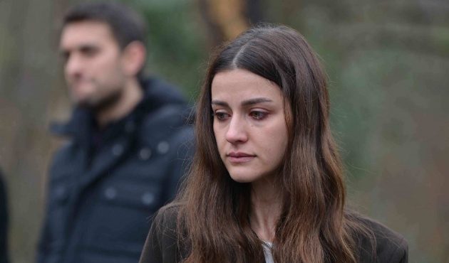 Sen Anlat Karadeniz'in tahtı sarsıldı!