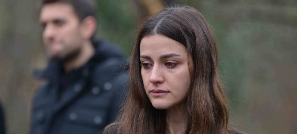 Sen Anlat Karadeniz'in tahtı sarsıldı!