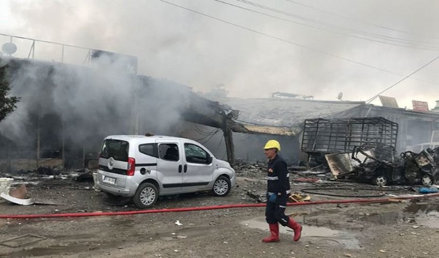 Sanayi sitesinde patlama! Ölü ve yaralılar var...