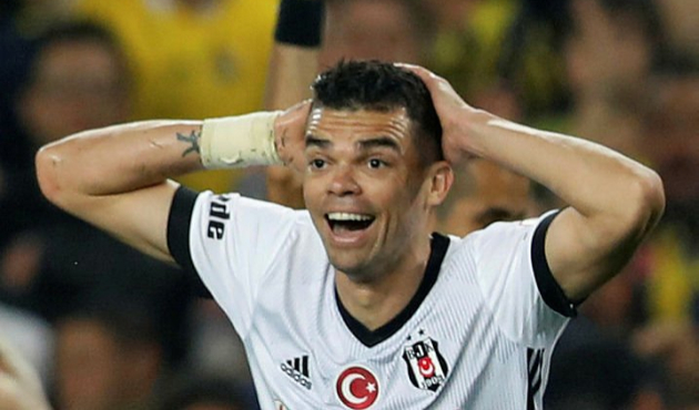 Pepe, Premier Lig'e gidiyor!