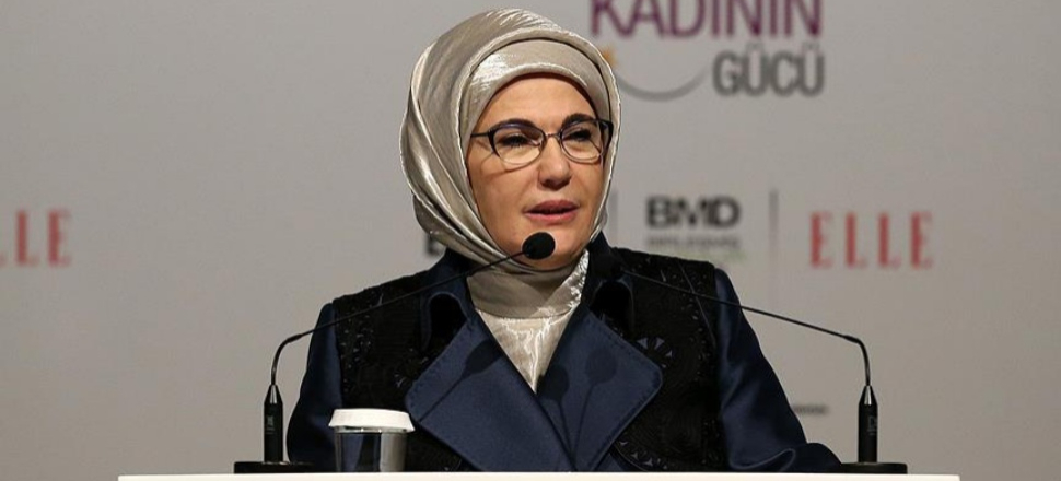 Emine Erdoğan "Kadının gücünü" anlattı!