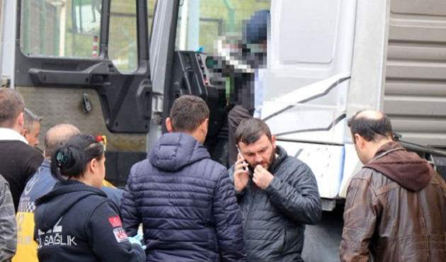 TIR'ın kapısını açınca şoke oldular!