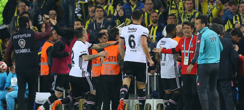 Fenerbahçe'nin derbi savunması hazır!