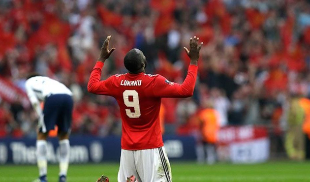 Manchester United finalde!