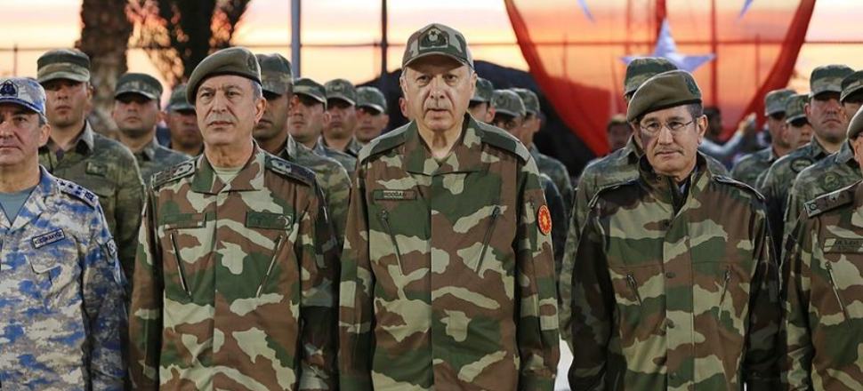 FETÖ'nün lekelediği kamuflajlar çöpe atılıyor!