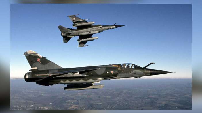 Irak'tan Suriye'ye hava harekatı!