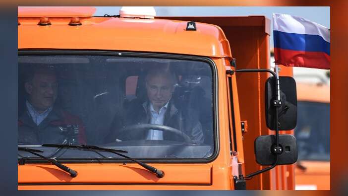 Rus Lider Putin, Kırım Köprüsü'nü açtı!