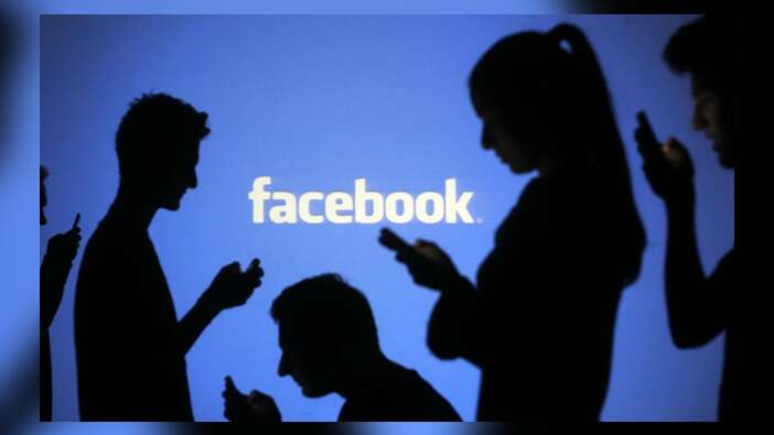 Facebook'a bir şok da İtalya'dan...