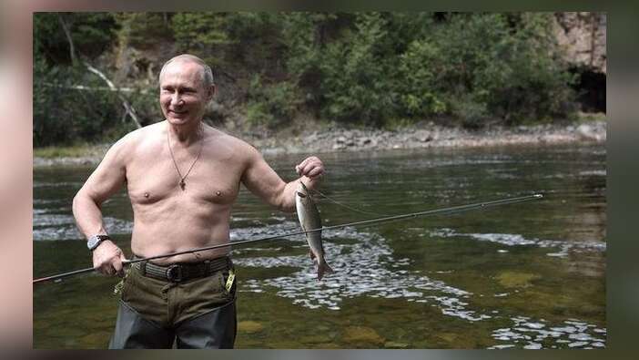 Vladimir Putin balığa çıktı, stres attı!