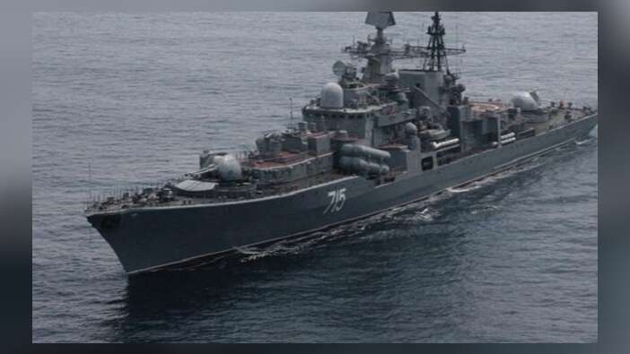 Rus savaş gemileri Akdeniz'de!