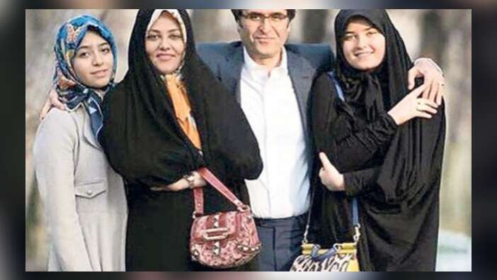 Yasemin'in çantası ülkeyi karıştırdı!