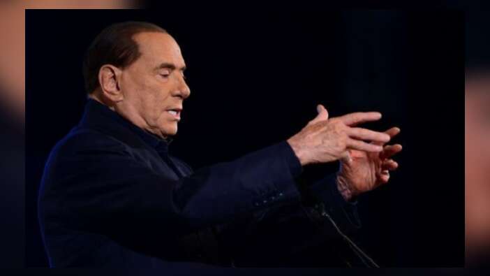 Berlusconi'nin tuvaletinde intihar!