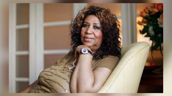 Ünlü şarkıcı Aretha Franklin hayatını kaybetti!