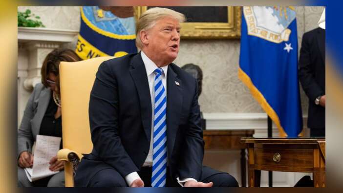 Trump, Emir'i sağına alıp Kanada'yı tehdit etti!