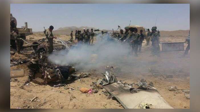 Afganistan'da helikopter düştü!