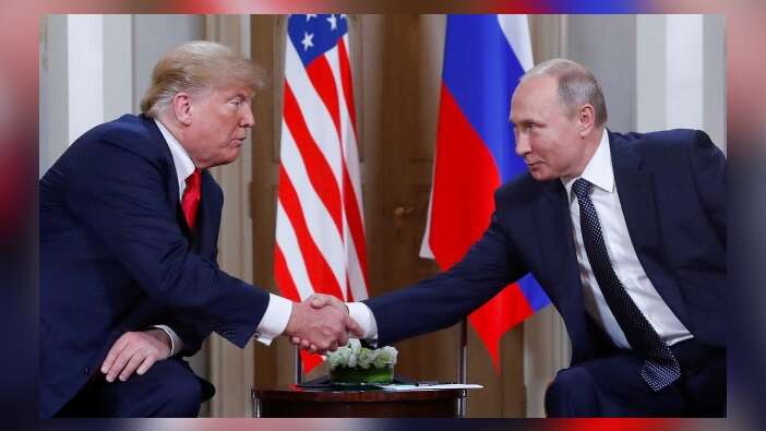 Trump ve Putin Paris'te bir araya geldi!