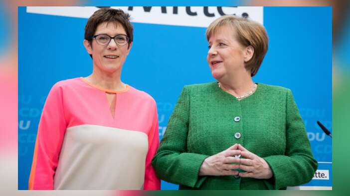 Kramp-Karrenbauer'dan gurbetçilere kötü haber!