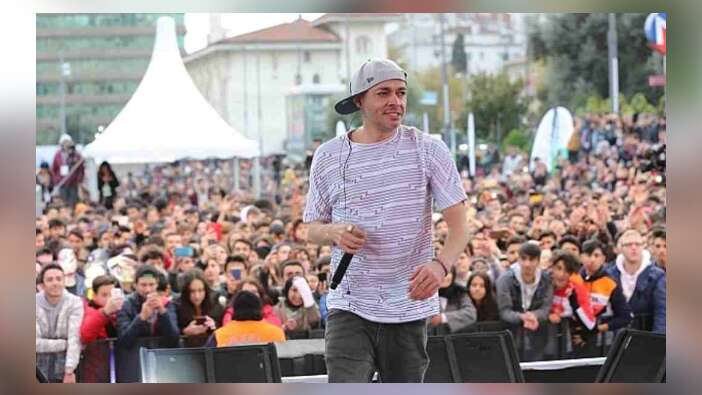 Ceza, Yeşilay için sahnedeydi