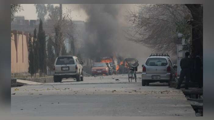 Afganistan'da bombalı araçla saldırı!