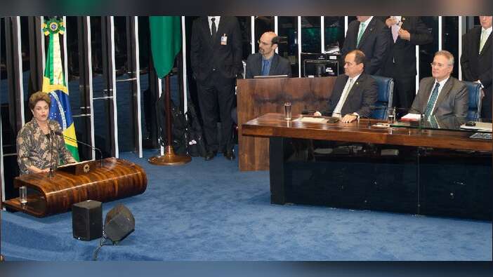 Cumhurbaşkanı Rousseff Senato'da yargılanıyor!