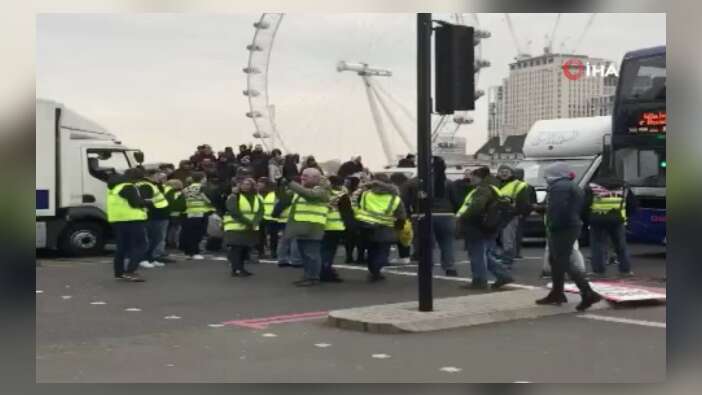 ''Sarı Yelekliler'' Londra'da sokakta!