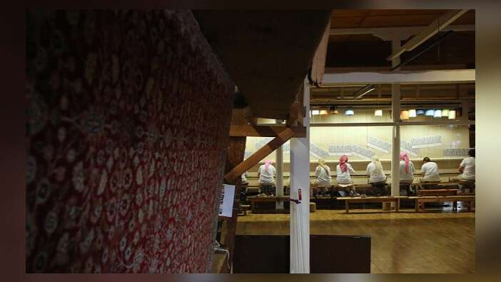 Basıldıkça güzelleşen halıların üretildiği fabrika: Hereke
