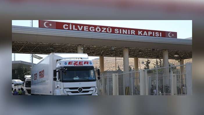 Esed Türk yardım TIR'larını engelledi