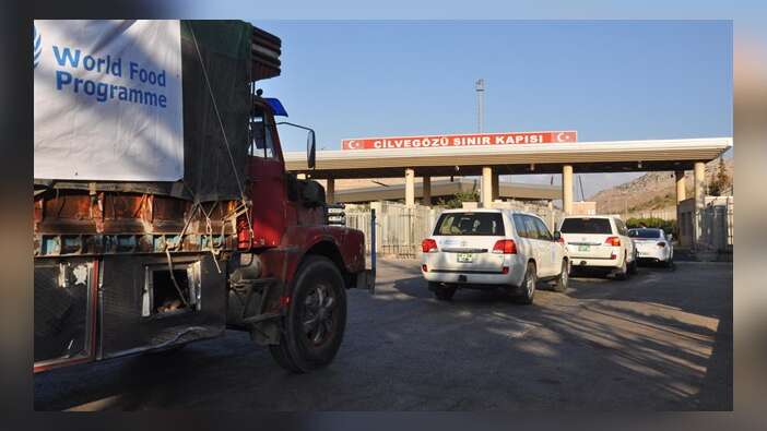Türk yardım TIR'ları hala Halep'e gidemedi