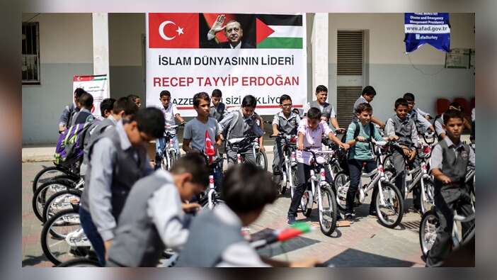 Erdoğan'dan Gazzeli çocuklara bayramlık bisiklet