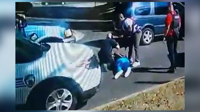 ABD polisinden öldürülen siyahiye kamera önünde kumpas (VİDEO)