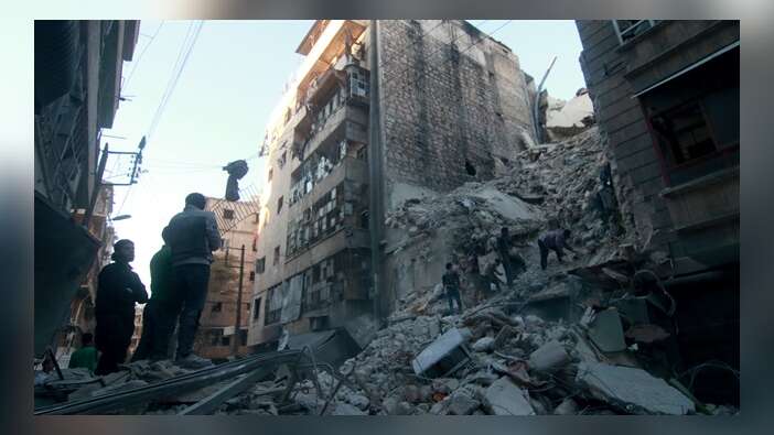 Esed yine Halep'e bomba yağdırdı: 30 ölü