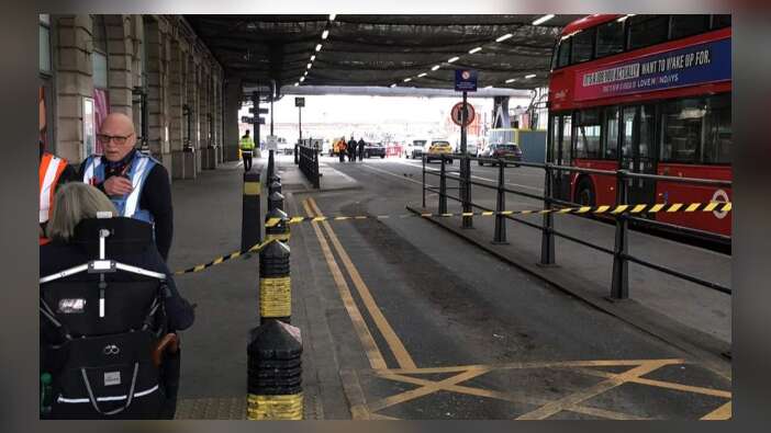 Havalimanı ve metroda bombalı paket bulundu...