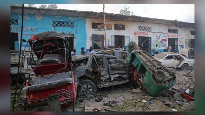 Somali'de bomba yüklü araçla saldırı!