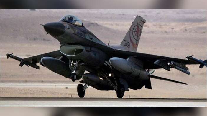 İsrail ordusuna ait F-16 düştü