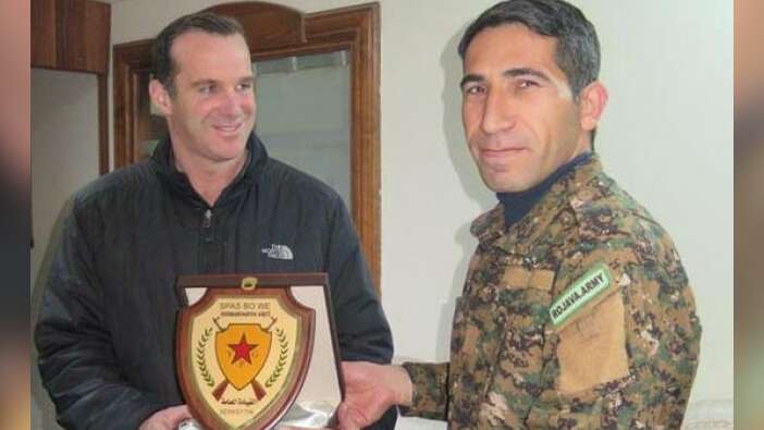 Obama'nın teröristlerden plaket alan temsilcisinden hadsiz açıklama!