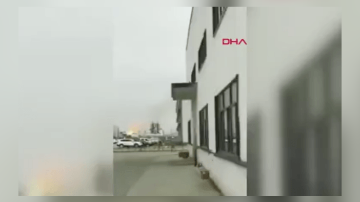 Çin'de fabrikada feci patlama!