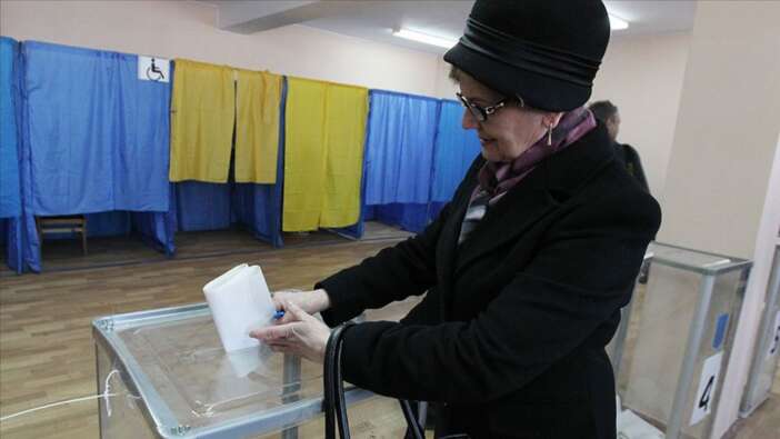 Ukrayna seçimleri ikinci tura gidiyor!
