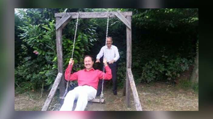 Bir fotoğraf iki FETÖ'cüyü ele verdi