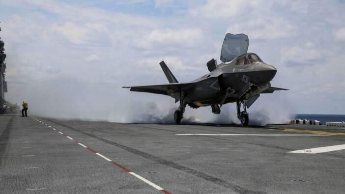 Japon F-35A savaş uçağı radardan kayboldu!